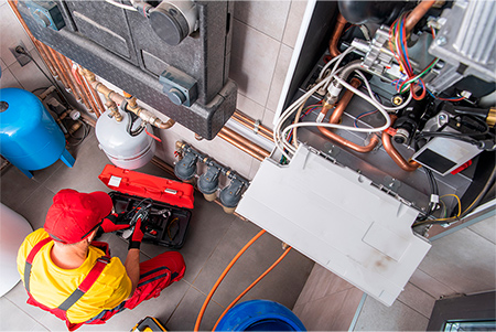 Equipe de manutenção da OCG Facility