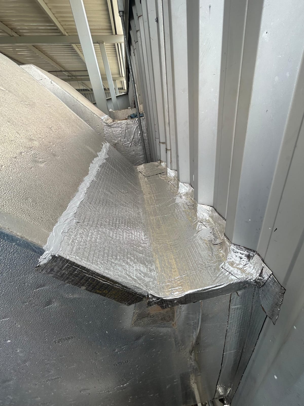 Projeto de reforma de banheiro com revestimento moderno SBC